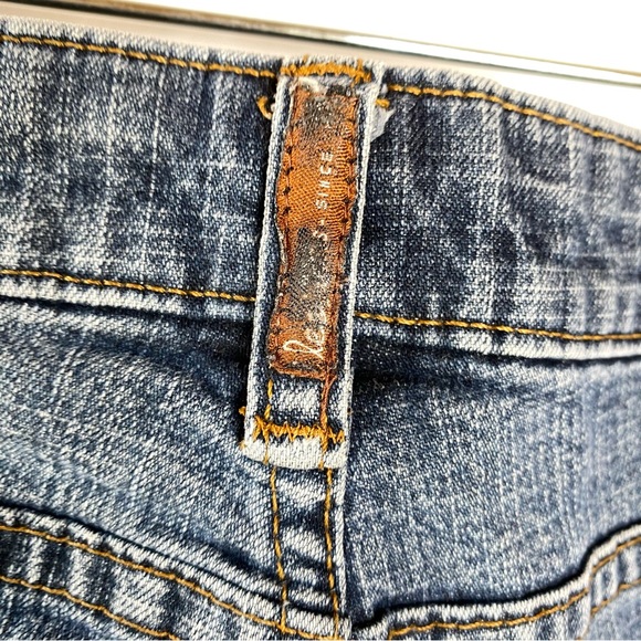 Lee Womens Jeans One True Fit 11/12 Petite Blue Distressed Bootcut Stretch - Picture 12 of 13